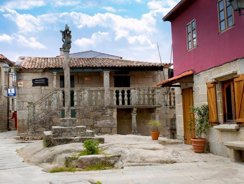 فندق Hospederia Monasterio De بويو المظهر الخارجي الصورة